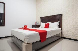 RedDoorz near Taman Krida Budaya Malang Habitación foto